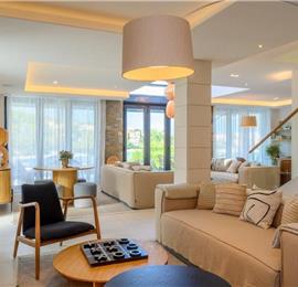 Spectacular 4 Bedroom Luxury Villa with Infinity Pool on Brac Island, sleeps 8